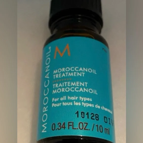 BIRTHDAY SALE! Moroccanoil Night Body Serum Set - Blue and White - Picture 12 of 14